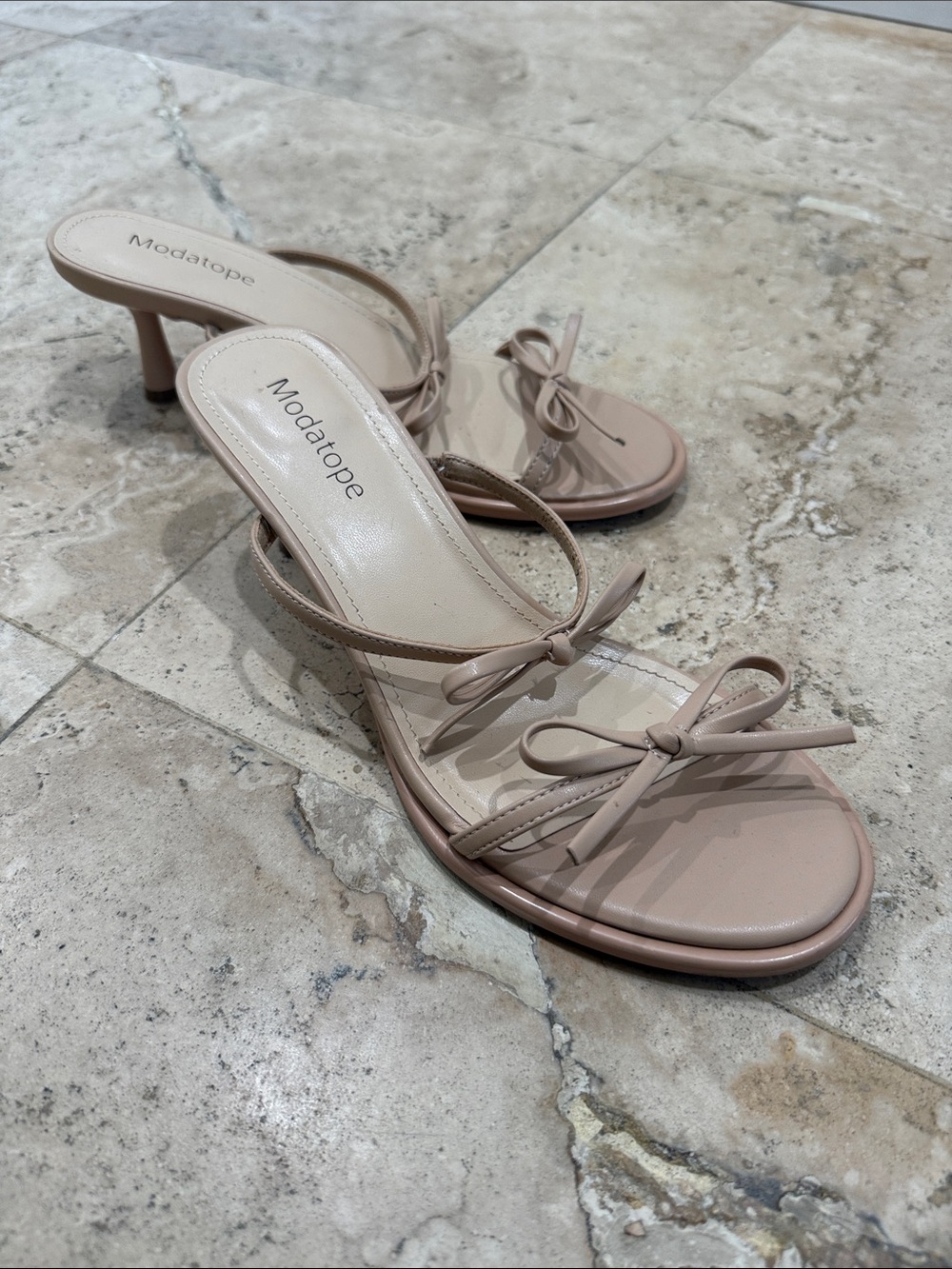 Women's Nude Bow-Accent Heeled Sandals